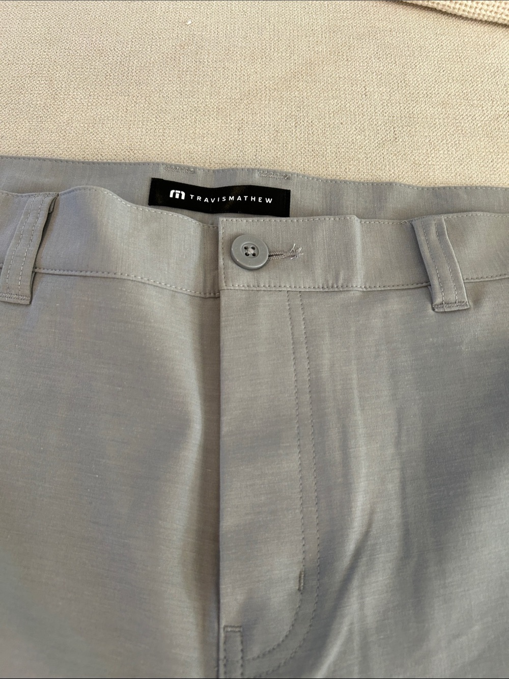 Travis Matthew ECO Tech Chino Fabric Blend 8” inseam Grey, Size 40 - Picture 5 of 9